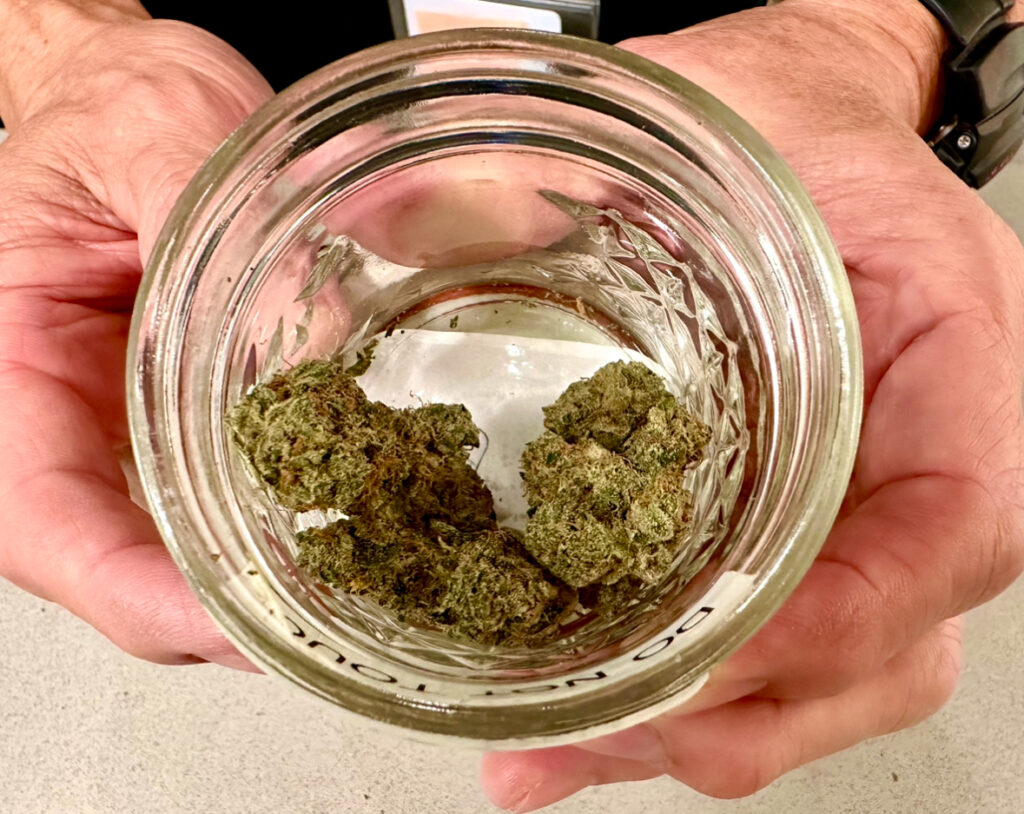 Apple Mints Cannabis Strain Flower